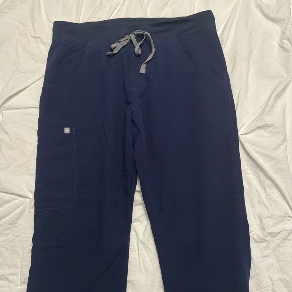 FIGs kade navy scrub pants